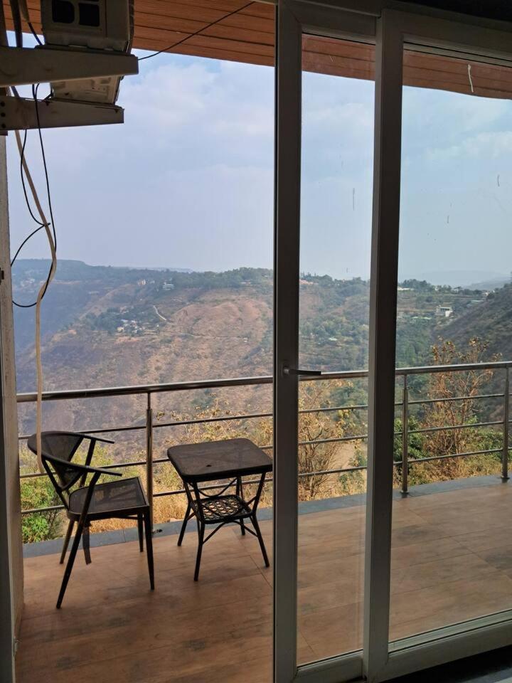 Hillview Rooms By 29 Bungalow Panchgani Eksteriør billede